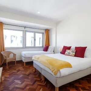https://unknown-lisbon-6b-1-bdr-apt-in-new-building.hotels-lisbon-portugal.com