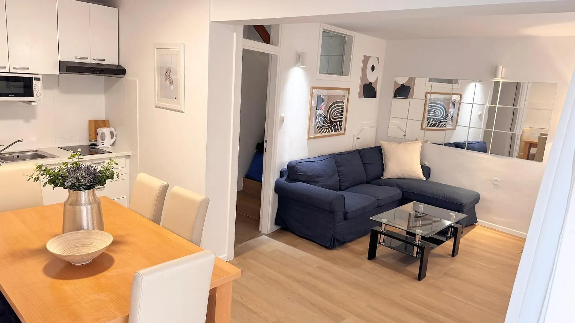 K Apartment Split